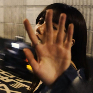 同桌被我调成母狗
